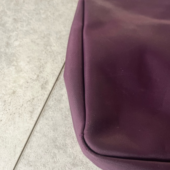 Longchamp
Balzane leather handbag
Purple, Leather - Picture 8 of 16